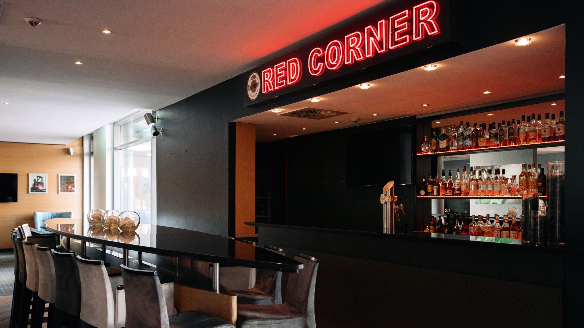 Lounge Bar RedCorner